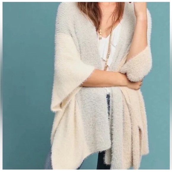 Anthropologie Sweaters - Anthropologie Saturday Sunday Colorblock Kimono Poncho Sweater Gray Cream